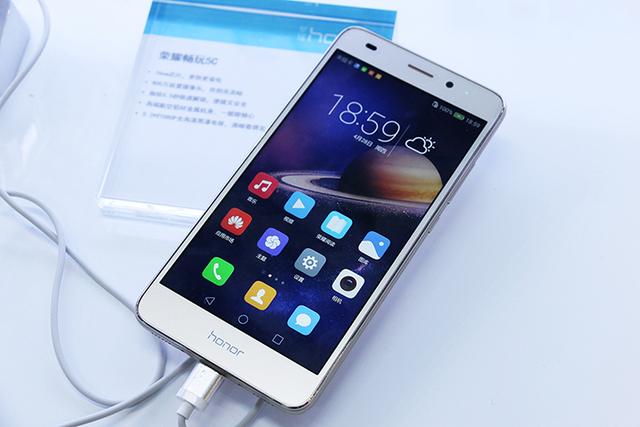 性价比最好的双卡双待双通手机(599元的双卡双待全网通手机)(8)