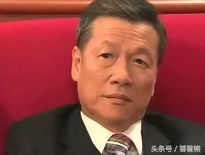 香港老戏骨出道28年过半百(十位香港老戏骨)(2)