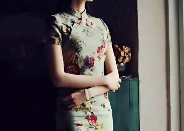 公认的10位旗袍女神(旗袍大师褚宏生)(2)