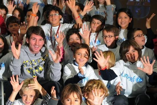 梅西超级边锋(球星档案梅西Messi)(10)