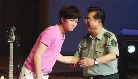 陈思思李双江事件是真的吗(陈思思与李双江是什么关系)