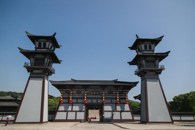 一、天：打卡三国城