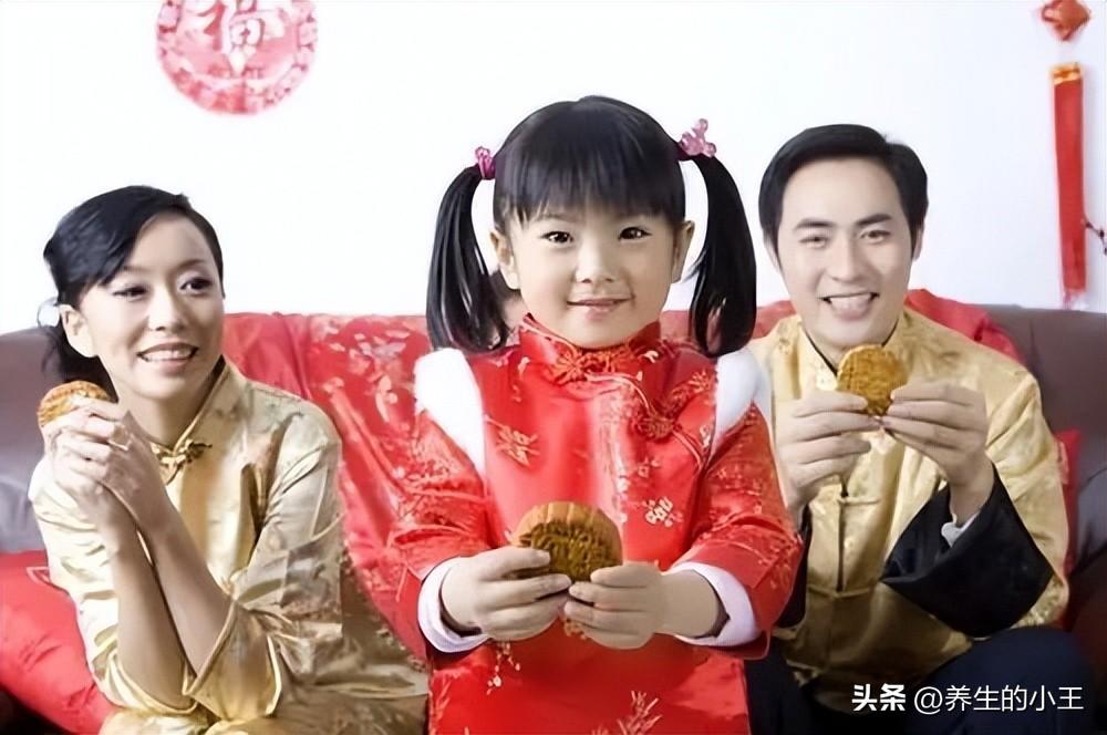 中秋节的真正来历传说(中秋节的来历和寓意)