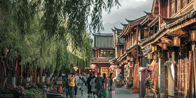 国内最值得去的十大旅游胜地（国内旅游必去的十大地方排名）