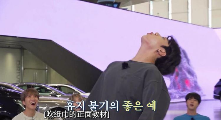 忙内是什么意思啊：忙内是什么意思