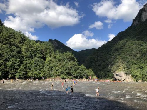 福建白水洋风景区游玩攻略(福建白水洋景区在哪里)-第1张图片-